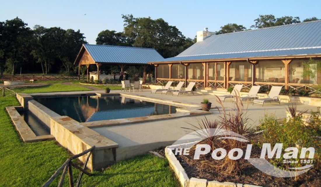 Classic Pool Design #016 by The Pool Man Inc