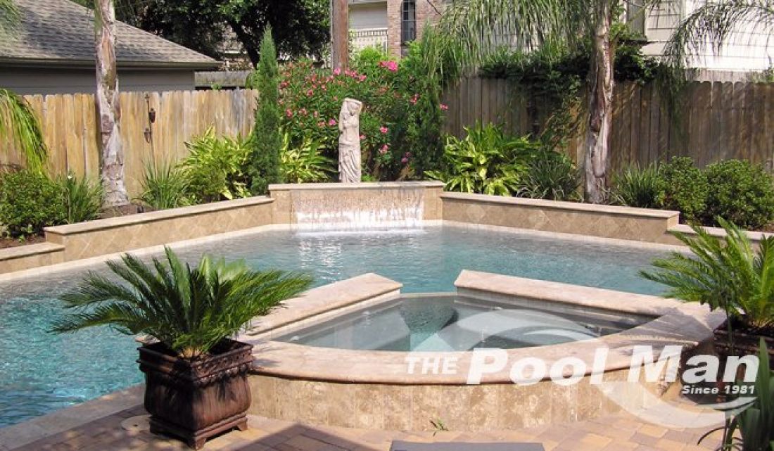 Classic Pool Design #025 by The Pool Man Inc