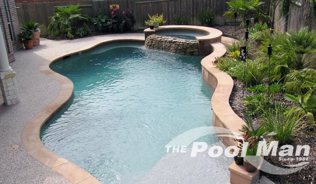Classic Pool Design #029 by The Pool Man Inc