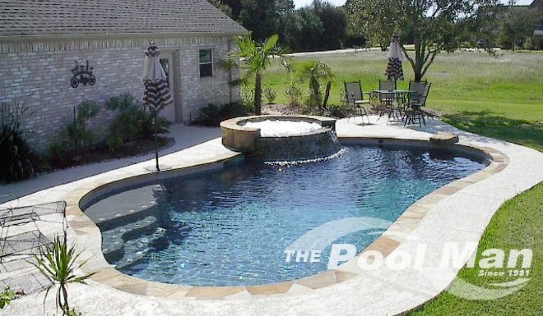 Custom Pool Design #010 by The Pool Man Inc