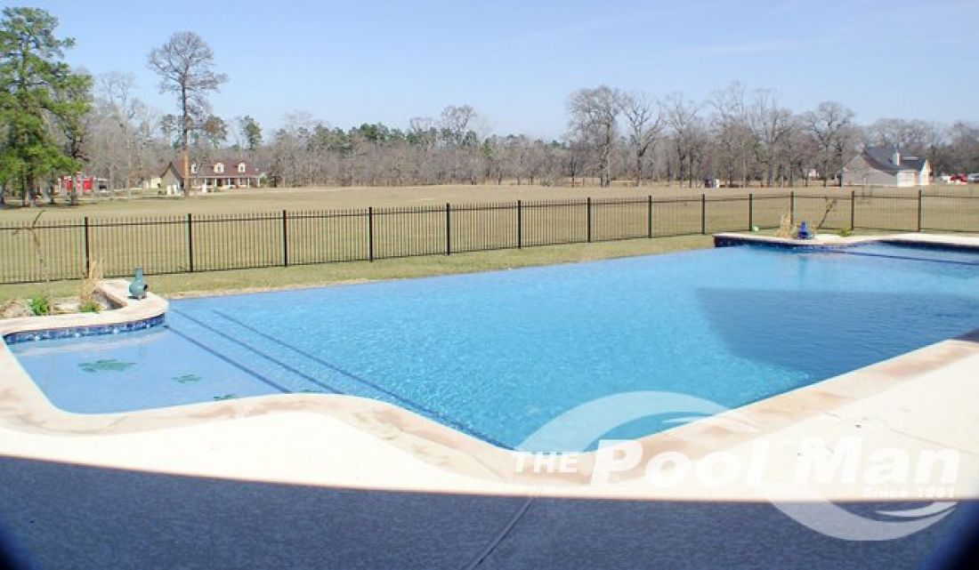 Custom Pool Design #032 by The Pool Man Inc