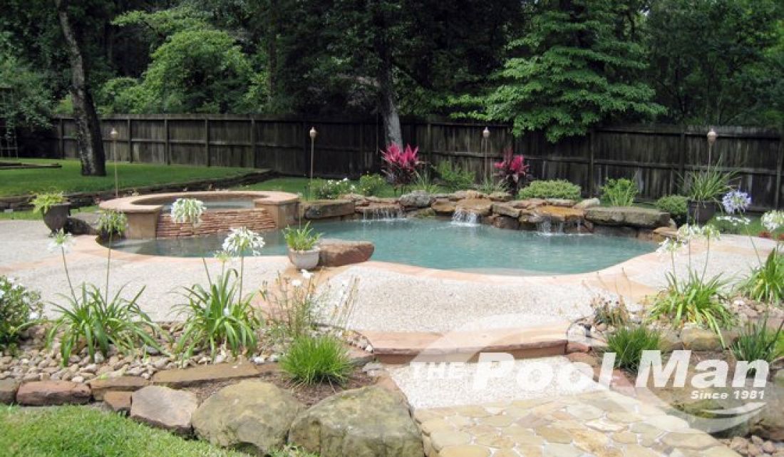 Custom Pool Design #033 by The Pool Man Inc