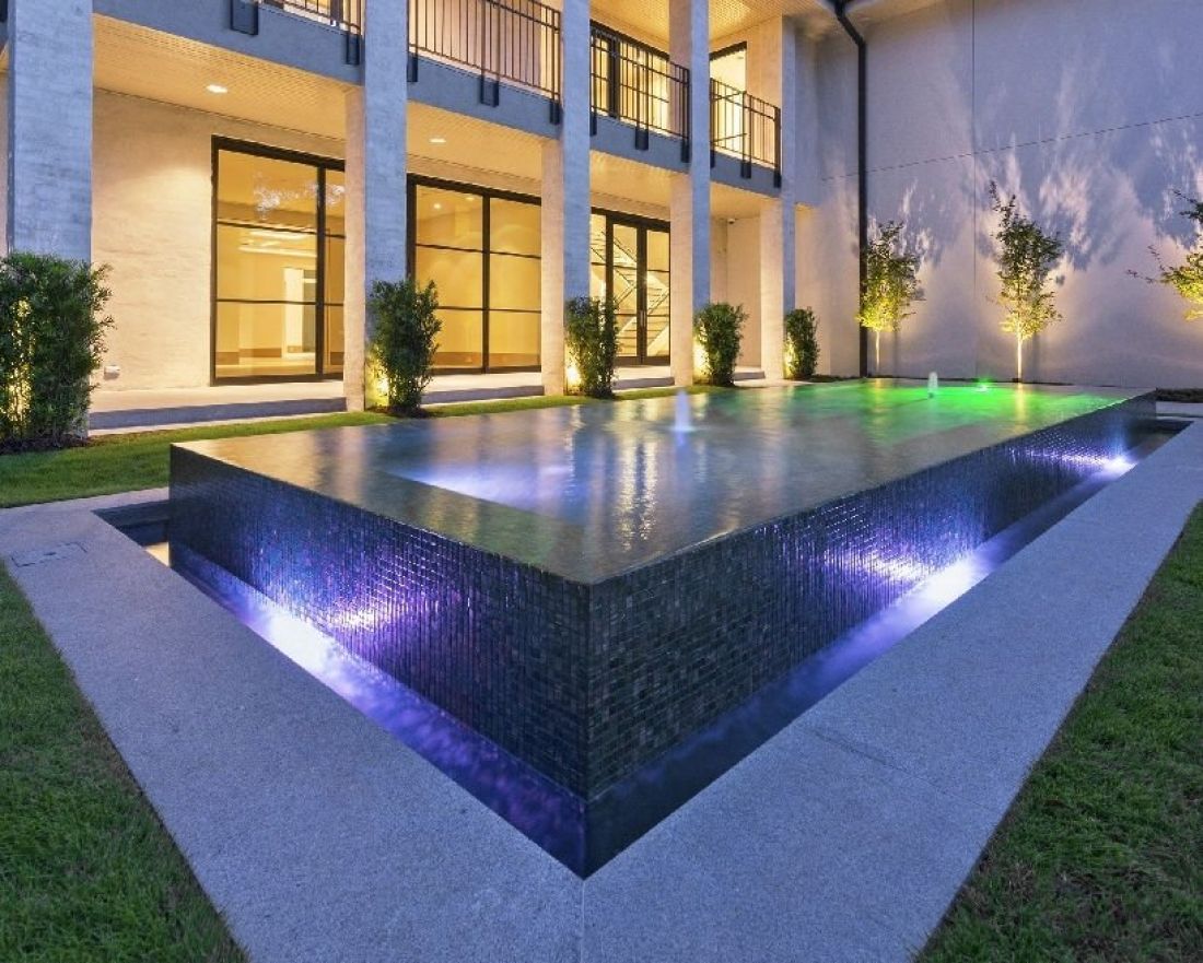 Spool #002 by Pool Man Inc